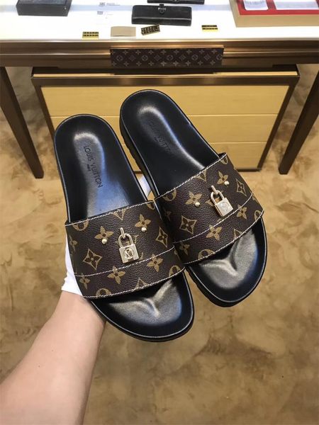 

2020 new trend fashion waterfront open toe sandals brand high-end shoes men's loafers copy3333