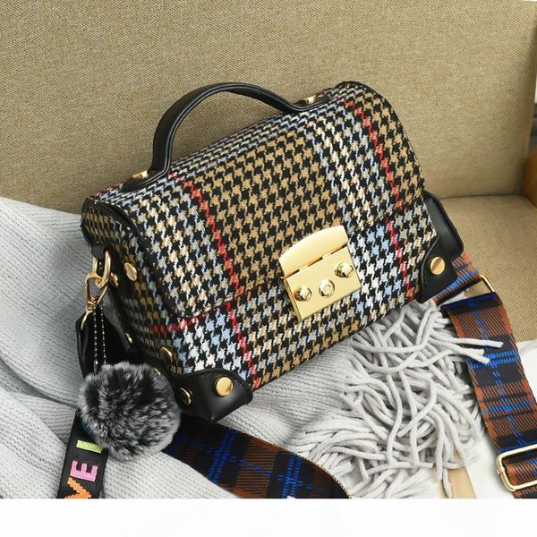 

designer-pom poms stripes bags women flap bags designer strap cross body bags for women mayun wanggong 1