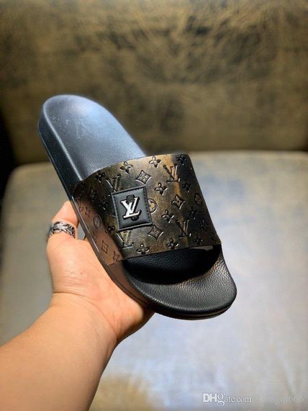 

2020 summer new luxury men's casual sandals, comfortable fashion slippers, leatheras, Red;white