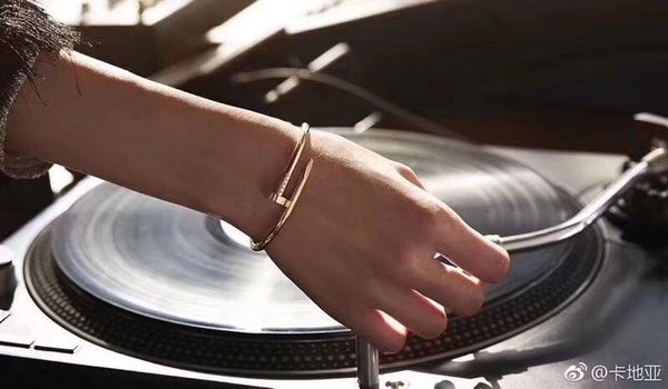 

fashion nail bracelet inlay diamond titanium steel screw nail cuff bracelet women men love jewelry gift with box, White