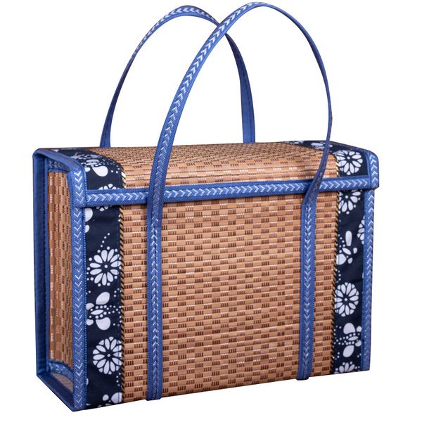 

bamboo basket hand-held basket, zongzi, fruit, jujube, moon cake, sausage, bamboo basket, woven product packaging