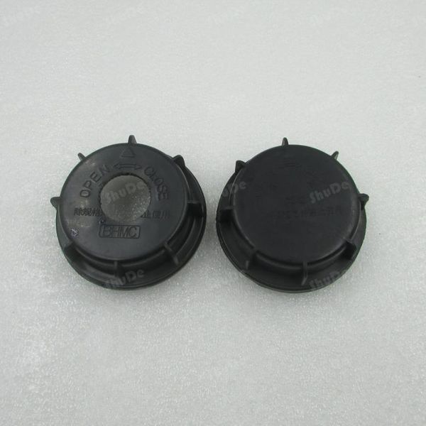 

1pcs for ix35 2010-2012 waterproof and dustproof cover in the low beam cover hermetic seal plastic