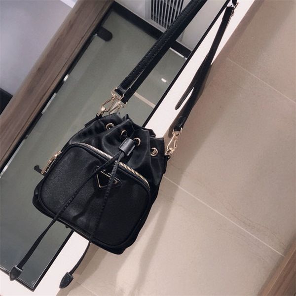 

2020 new arrival fashion designer shoulder bag handbag good quality bucket two color black khaki