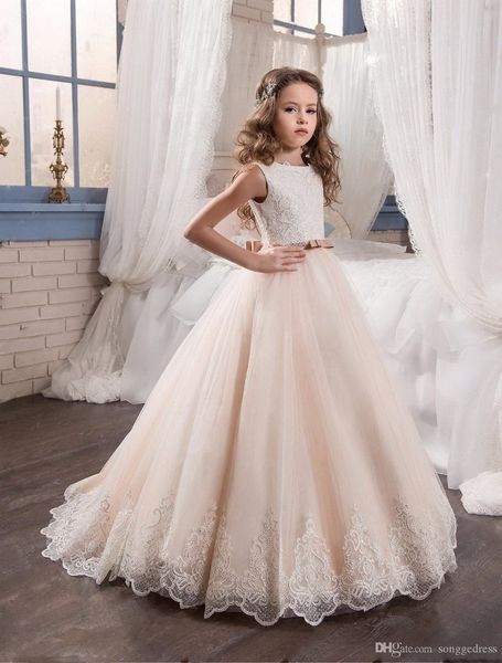 

2020 Flower Girls Dresses For Wedding With Bows Scoop Organza Ball Gown Graduation Gowns First Communion Dresses For Girls
