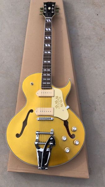 Custom Shop Goldtop Hollow Body Chitarra elettrica Yellow P90 Pickups Chrome B700 Tremolo Bridge China Guitars Spedizione gratuita