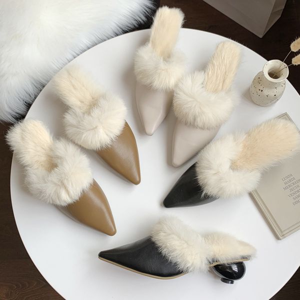

2020 new womens shoes med heel winter slipper pointed toe fur slippers ladies outdoor leather leisure mules slippers, Black