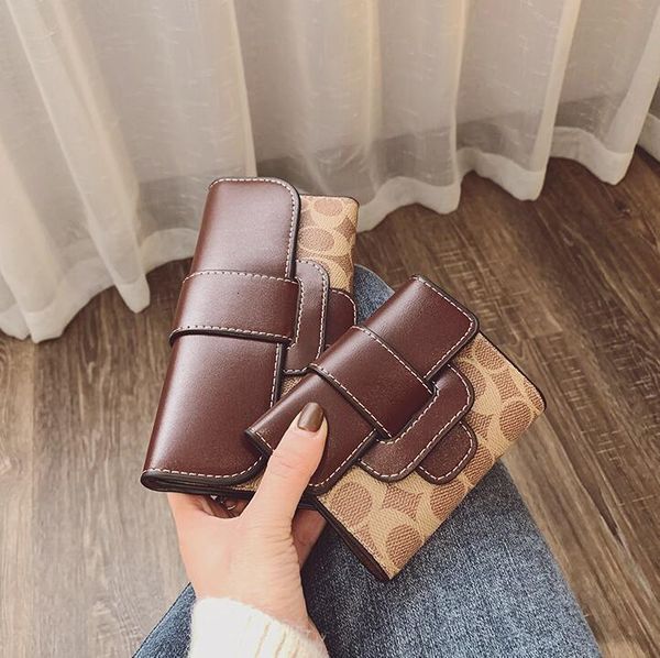 

factory outlet women handbag new multi-card fashion leather retro printing folding long multi-functional color hand wallet, Red;black