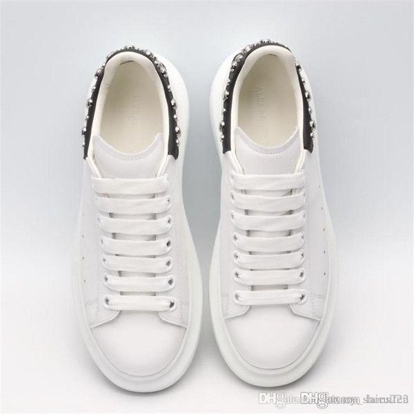 

2020 latest handmade casual shoes couple casual shoes fashion trend comfortable shoe size 35-45 type 39745400672ab