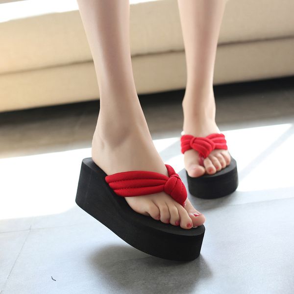 

2020 new summer casual slippers female fashion non-slip wedge sandals wild sponge cake with thick bottom beach flip-flops a105, Black