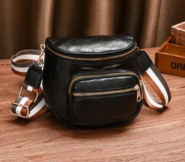 

2020 new net red tide product single shoulder diagonal cross work travel commuting retro saddle bag