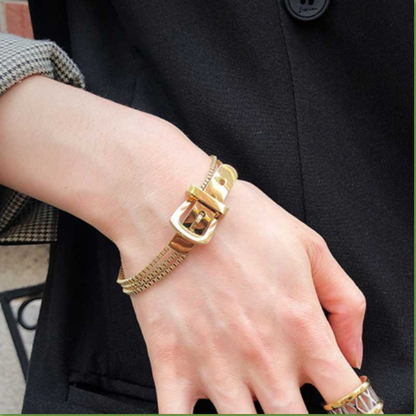 

aomu 1pc metal gold silver color belt buckle chain bracelet linked geometric bracelets for women statement punk bracelet 2020, Black