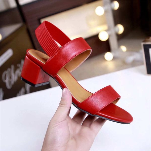 

2020 new women sandals contracted and fashion luxury designer lady 4.5cm high-heeled sandals size35-40, Black