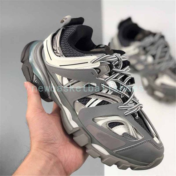 track triple s