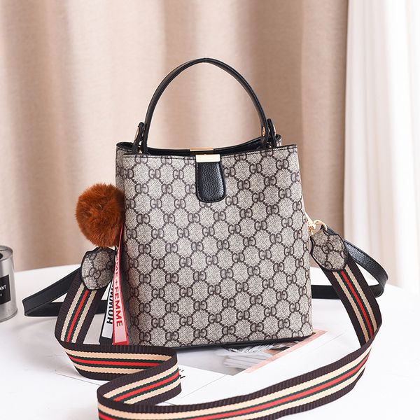 

bucket bag 2020 new wave of female messenger retro print bag ms. portable shoulder bag