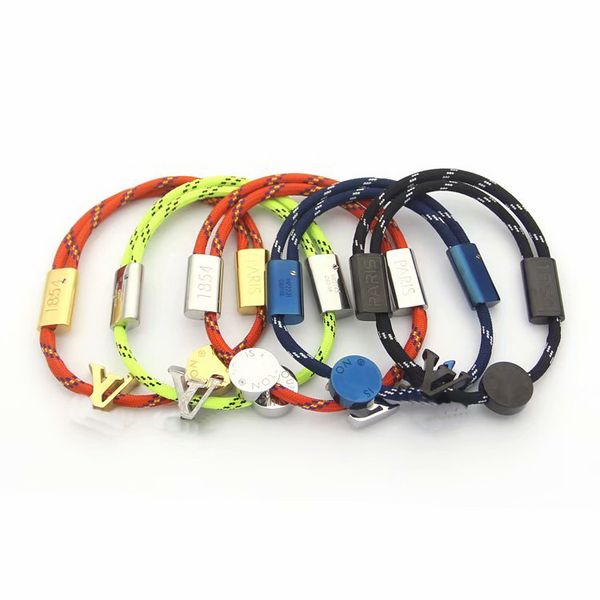 

style brand named bracelets lady pull-type double color nylon cord rope bracelet bangle with 18k gold plated v letter round disk pendants, Black