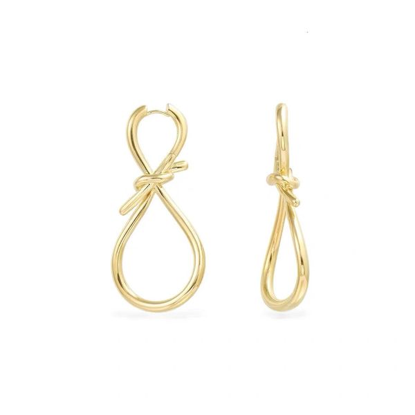 

2020 fashion jewelry ladies earrings with party dresses jewelry charm gorgeous stud earrings ky9v, Golden;silver