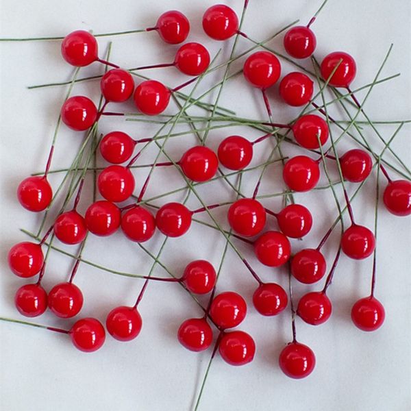 

100шт / серия искусственный berry ярко красный холли берри рождество diy home garland simulation завод свадебные украшения сада