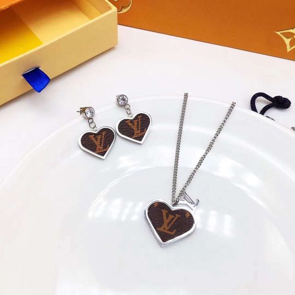 

designer necklace european and american fashion new love necklace earrings high end trend earrings necklace, Golden;silver