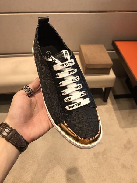 

2021w custom printed letters men 's sports shoes ,fashion versatile shoes ,comfortable low -shoes ,original box packaging 38 -44, Black
