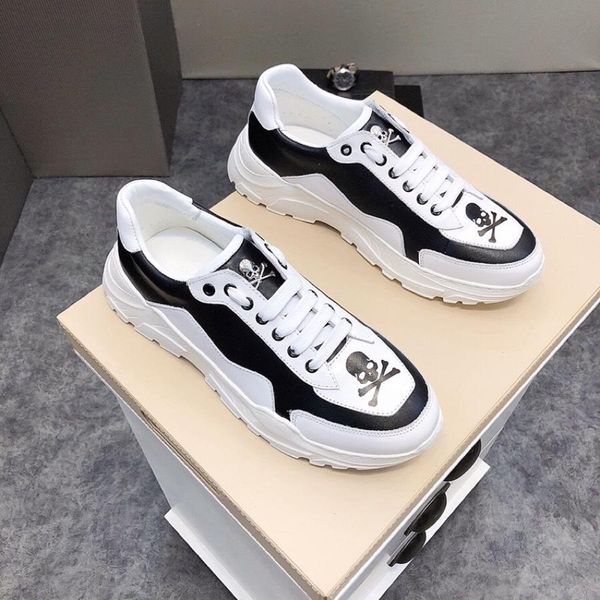 

2021w limited men 's trend sports shoes ,casual fashion shoes ,thick sole comfortable single shoes original box packaging :38 -44, Black