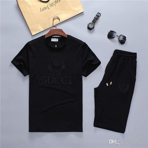 

new 2020 summer sportswear sweatshirt jogging suits men designers running tracksuits jogger suit luxury medusa sweatshirts tracksuit, Gray