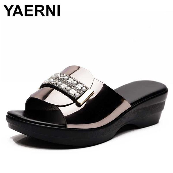

yaernirhinestone summer slippers for women new sandals and slippers fashion indoor shoes for women big size40-42 in real leather, Black
