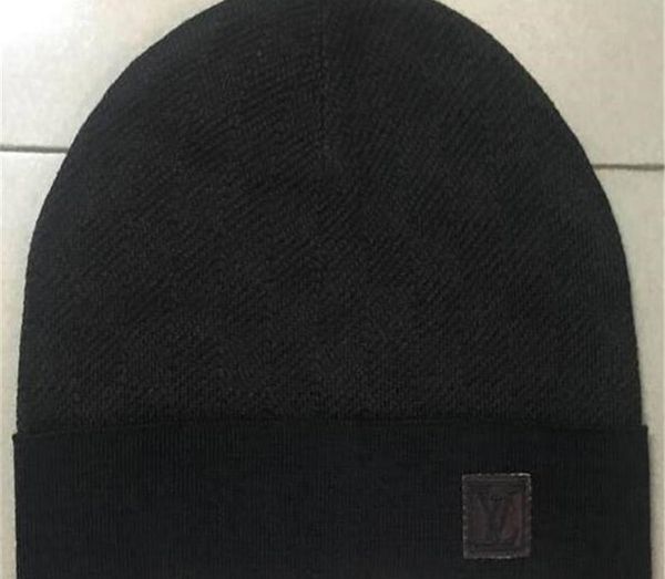 

20566YYBest selling men's beanie luxuries unisex knit hat pompom knitted hat classical sports skull hat ladies casual outdoor beanie