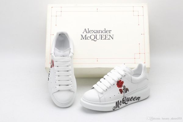 

r luxury casual shoes, stylish flat-bottomed ace sneakers, trendy and comfortable skull print, size 35-45 with original box,cc