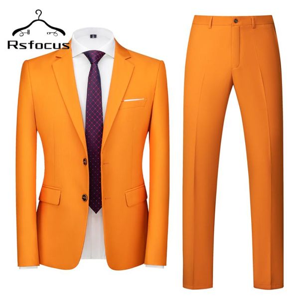 Ternos masculinos Brazers RSFOCUS Chegada Laranja Homens Terno Conjunto de Casamento formal para Fit Fit Groom Tuxedo Jaqueta com Calças 2 Piece TZ102