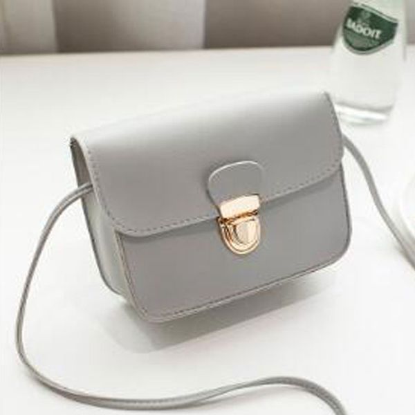 

womenwoman bag 2020 fashion solid color cover lock shoulder crossbody phone beach bag 6599/g