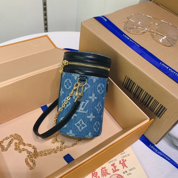 

petit noe handbag wallet backpack main card holder duffel bag women handbags handbag horsebit card holder 68002, Silver