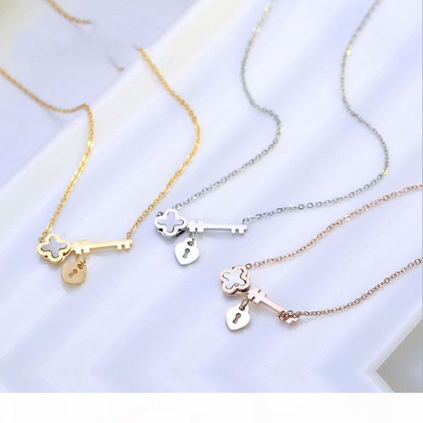 

titanium steel key clover necklace pearl shell rose gold pendant women's jewelry wholesale a generation of hair, Black
