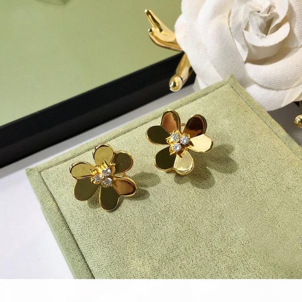 

Top quality 1.6cm Stud earring with flower and diamond for women wedding jewelry wedding gifts PS5753