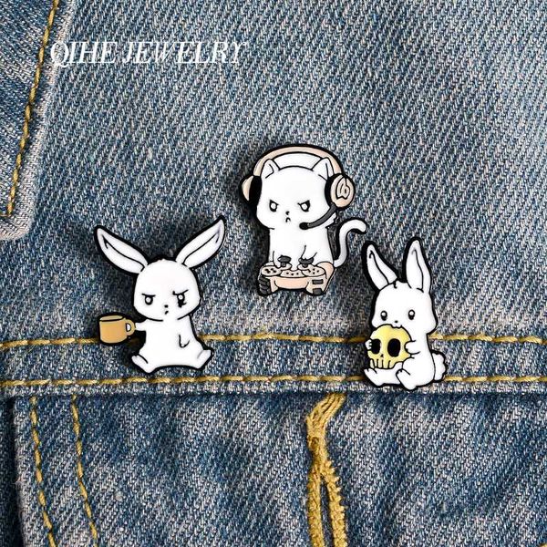 

pins, brooches qihe jewelry animals cat enamel pins eating skull drink play games cartoon badges cute lapel for friends, Gray