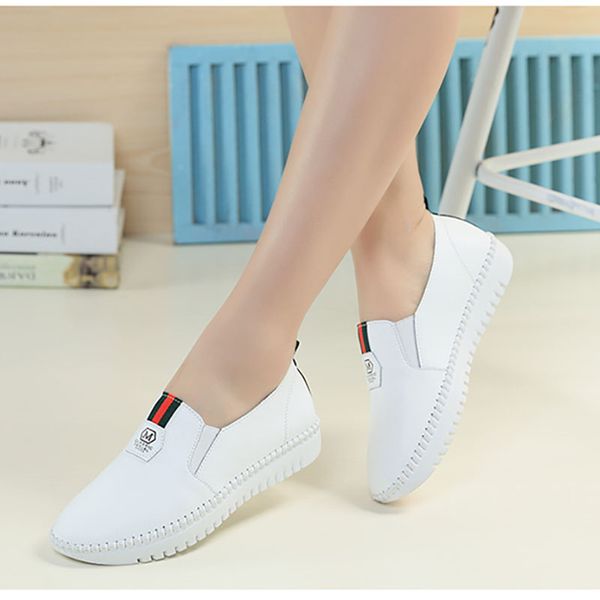 

2020 women's sports shoes outdoor leather lace running shoes small white fashion men and women couples white flat, Black