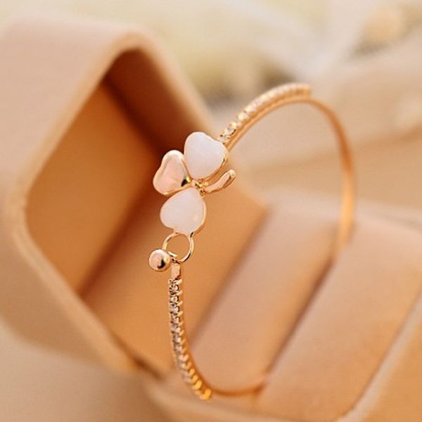 

women' fashion romantic simple bangles opal stone clover bangles crystal personality statement jewelry, Black