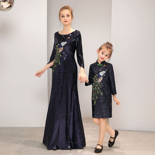 

fashion parent-child show show peacock peacock blue dress girl catwalk evening dress piano costume 2020 new mother