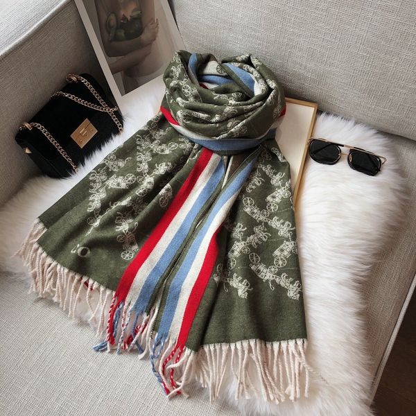 

2020 new autumn and winter new fashion brand long beard jacquard scarf, a high-quality shawl with warm decoration, Blue;gray