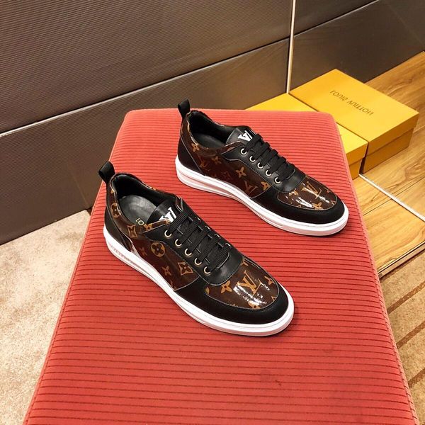 

2021w summer new men 's leather comfortable casual shoes ,fashion wild sports shoes ,send the original box 38 -45, Black