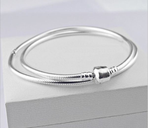 

2020 New Authentic 925 Sterling Silver Jewelry Snake Chain Silver Necklace With Clasp Necklace for Women and Man Silver Necklaceh