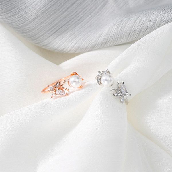 

new korean fresh senior shiny crystal butterfly modelling fashion rings contracted fine pearl adjustable women opening rings, Golden;silver