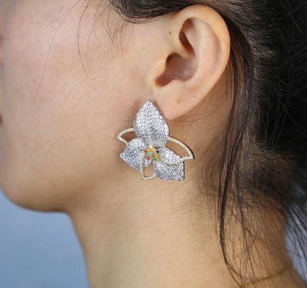 

2020 spring new beautiful flower design women fashion party jewelry paved rainbow colorful cz flower big stud, Golden;silver