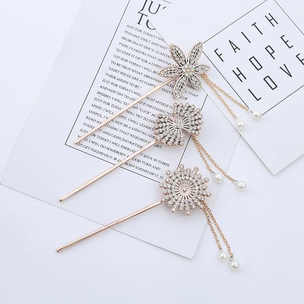 

new style alloy hairpin retro pastoral style flower hairpin versatile hair accessories female coiled hair, Golden;silver