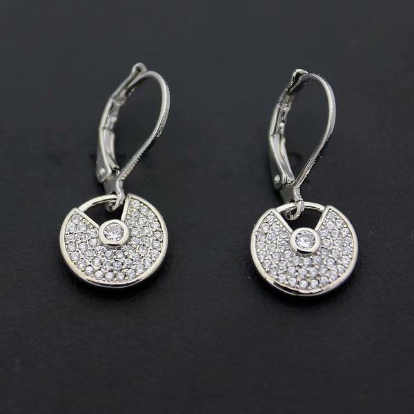 

good quality diamond stud earrings luxury earrings elegant and fashionable earring luxury jewelry diamond earrings des boucles d'oreill, Golden