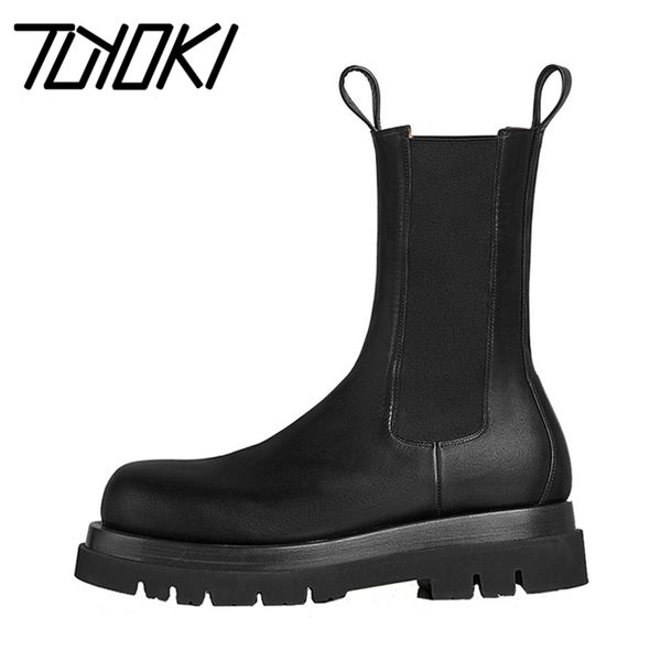 

tuyoki new women half short boots real leather flat heel woman winter shoes fashion cool short boots woman footwear size 34-40, Black