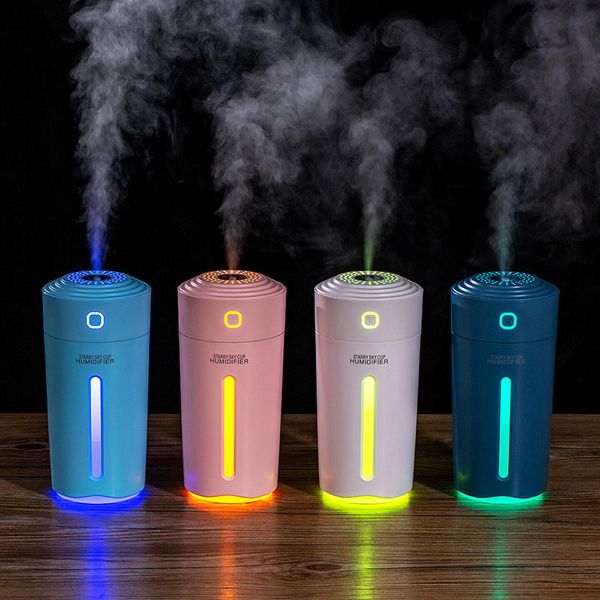 Umidificatore d'aria a 7 luci colorate Strumento di bellezza multifunzionale Umidificatore per il viso Purificazione dell'aria Nano Spray Tecnologia Starry Cup Design muto