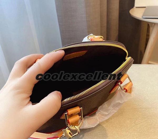

ladys new womens handbag retro fashion postman bag shoulder bag crossbody002