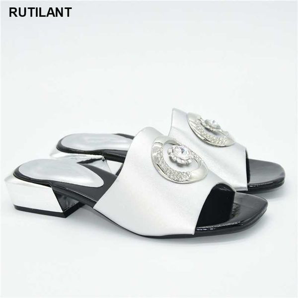 

african party shoe decorated with rhinestone elegant fashion casual shoes women sandals plus size 2020 summer woman slippers, Black