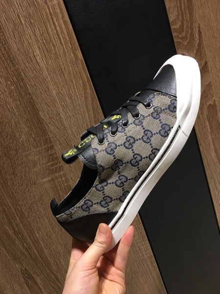

2021t new custom version of men 's casual shoes ,fashion wild sports shoes ,all inclusive original packaging ,yards 38 -45, Black