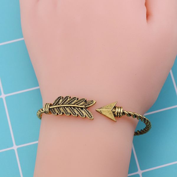 

retro simple design feather leaf opening bracelet punk hip hop female arrow bracelet accessories fashion party jewelry gifts, Black
